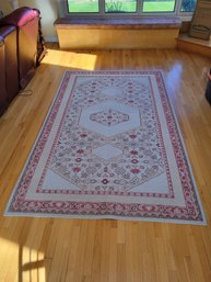 Surya New Zealand Wool Area Rug.--------------------------Lox Garage