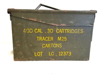 Collectable Vintage US  Military Ammunition Box