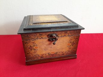 Vintage Keepsake Box