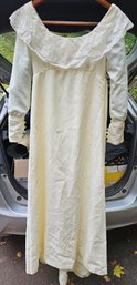 Vintage Small Ivory Crepe Wedding Dress With Lace Trim.