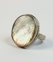 Vintage Sterling Silver Mother Of Pearl Ring