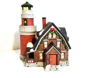 Vintage Copperfield Keepsake Porcelain Light Up Lightkeeper House