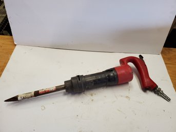 Chicago Pneumatic CP-4123 Chipping Hammer With Drill Bit Included