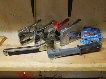 Staple Guns And Staple Hammers With Staples