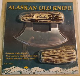 Vintage New Old Stock Alaskan ULU Knife