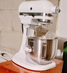 Nice Kitchen Aid Appliance With All The Parts