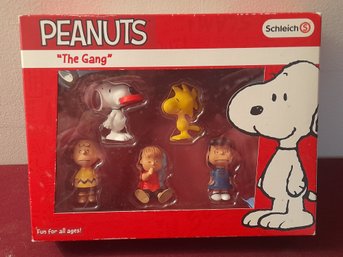 Peanuts The Gang Ornament Set