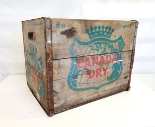 Antique 1950s Canada Dry Ginger Ale Wooden Crate With Metal Trim D11  MA-11-65
