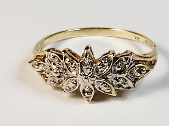 Pretty 10k Yellow Gold Floral Design Diamond Ring