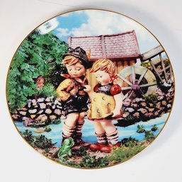 M. I. Hummel  'Hello Down There' Little Companions PLATE Germany Signed And Numbered H8087