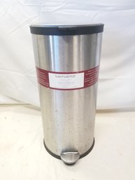 Luxehabitat 8 Gallon Stainless Steel Step On Trash Can