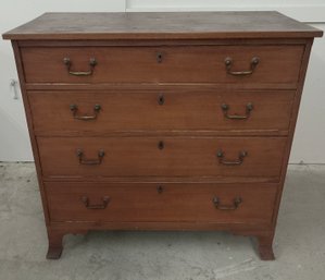 Early 19th Century Four Drawer American Chest With Dovetailed Drawer