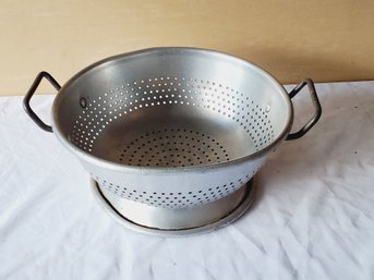 Oversized Aluminum Cooking Colander