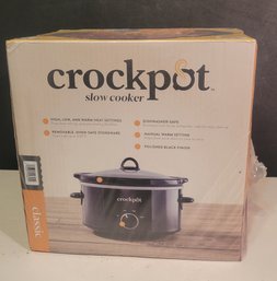 CrockPot 4qt Slow Cooker.  New In Box. - - -- - - - - - - - - - - - - - - - - - - - - - - - - - - - --Loc S4