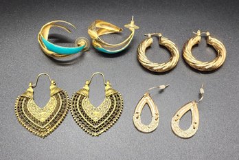 4 Pair Of Vintage Gold Tone Earrings