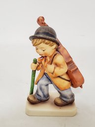 Vintage MJ Hummel Little Cellist 89/1 Figurine (box 6)