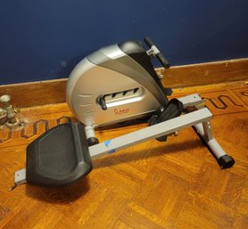 Rowing Machine. Compact And Easy To Move. Tested And Working. - - - - - - - - - - - - - - Loc: LR