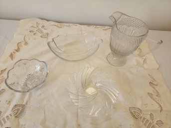 4 Piece Glass Lot