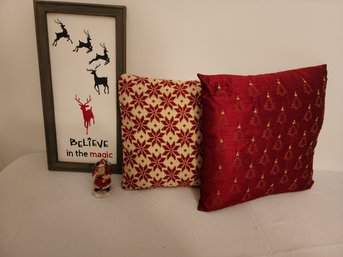 Christmas Pillow Lot