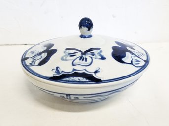 Vintage Asian Blue/white Porcelain 7' Serving Bowl With Lid