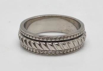 Size 8 Sterling Spinner Ring