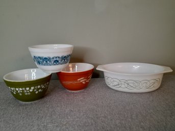 Mixed Pyrex Bowls #1