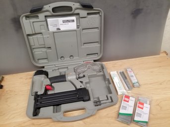 Porter-Cable Air Brad Nail Gun With Nails In Hard Case