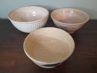 Mixed Pottery Mixing Bowls Set Of 3