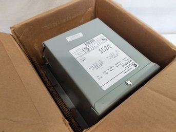 GE 9T51B0010 Encapsulated Dry Type Transformer 240/480 Volt, 1-Phase New