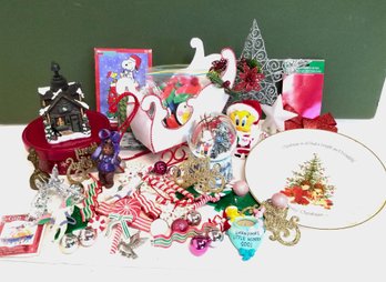 Beautiful Large Selection Of Vintage Christmas Tree Ornaments And Home Decor Items