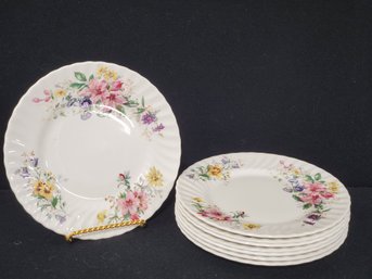 Eight Vintage Royal Doulton Arcadia Fine Bone China Floral 9' Breakfast / Lunch Plates H4802