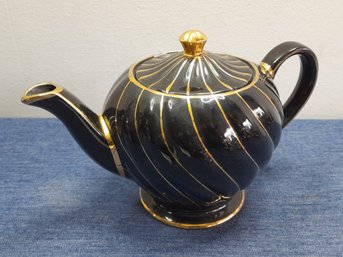Sadler Black And Gold Swirled Tea Pot