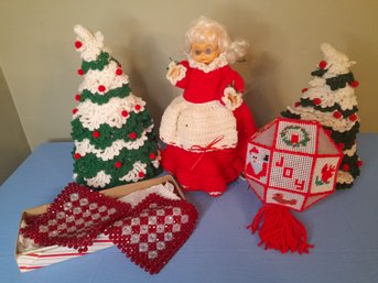 Handmade Christmas Decor Lot #1