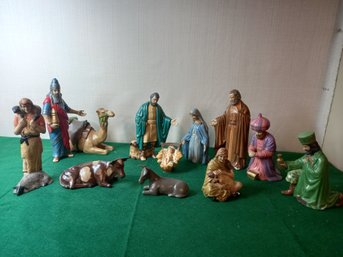 Large Vintage Nativity Figurines