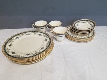 Lovely Minton Grasmere Fine Bone China Dinnerware