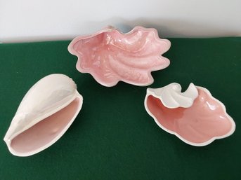 3 BEAUTIFULLY HAND PAINTED CERAMIC SEA SHELLS EXCELLENT CONDITION