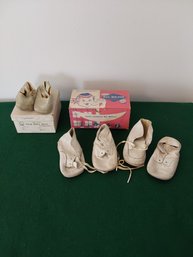 2 PAIR OF VINTAGE BABY SHOES WITH ORIGINAL BOXES