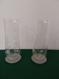 BEAUTIFUL PAIR OF GLASS CANDLESTICK HOLDERS WITH HUMMINGBIRD DESIGN