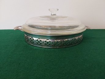 3 PIECE COVERED GLASBAKE PIECE WITH METAL HANDLE CARRIER