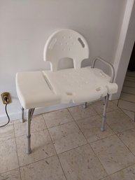 LARGE BATH CHAIR WITH SIDE TABLE OVER THE TUB STYLE