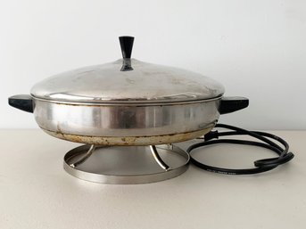 A Vintage Farberware Electric Frying Pan
