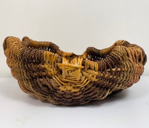 An Art Wicker Serving Basket