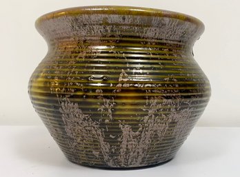 An Art Ceramic Cache Pot