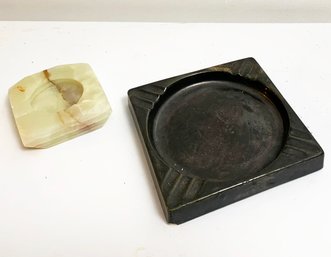 A Pair Of Vintage Ash Trays - Onyx And Ceramic