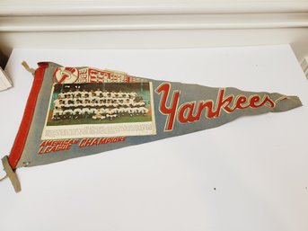 Vintage 1960s New York Yankees American League Champions 30x12 Felt Pennant With Team Photo