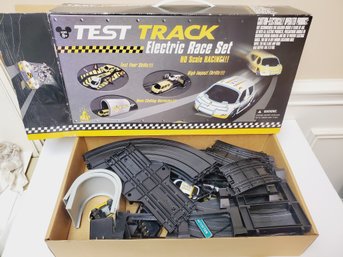 Life Like Racing TEST TRACK Electric Race Set - HO Scale