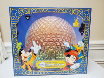 Never Used Walt Disney World Theme Park Edition Spaceship Earth Monorail Toy Accessory