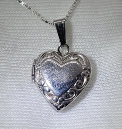 20' Sterling Silver Necklace With Sterling Heart Pendant  ~ 2.55 Grams
