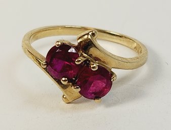 Pretty 10k Yellow Gold Red Stone Ring
