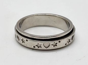 Size 9 Heart Spinner Ring In Sterling Silver